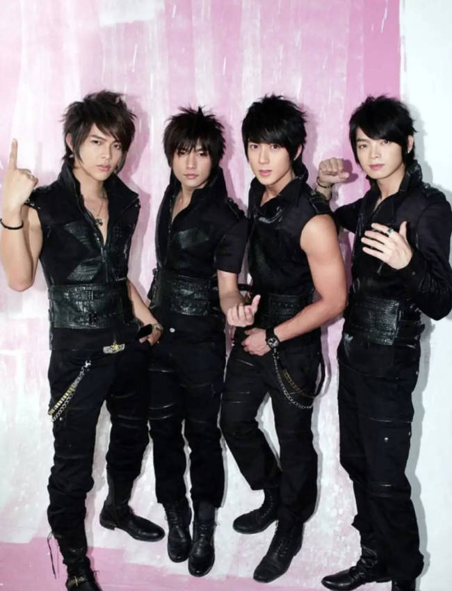 炎亚纶再回应飞轮海是否会合体！态度坚决：不可能